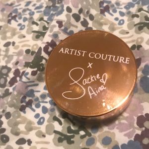 Artist Couture x Jackie Aina La Peach highlighter